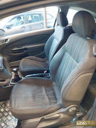 OPEL Corsa usata, con Servosterzo