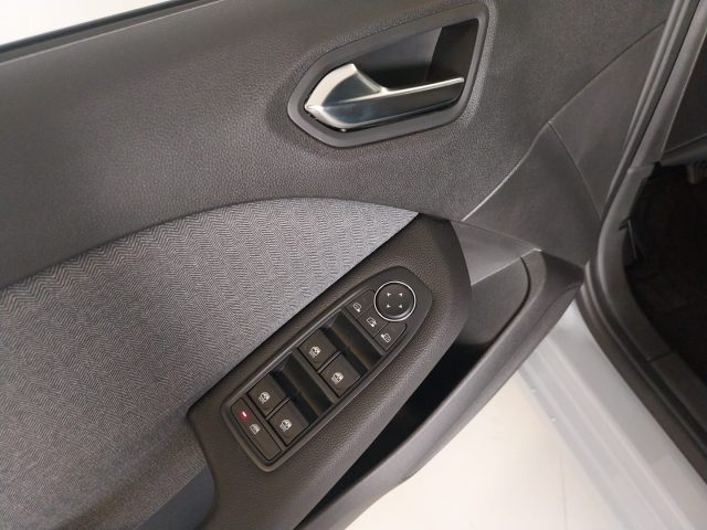RENAULT Clio usata, con Servosterzo