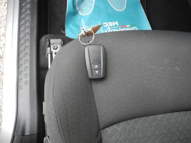 TOYOTA C-HR usata 50