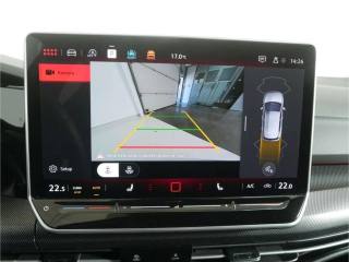 VOLKSWAGEN Golf usata, con USB