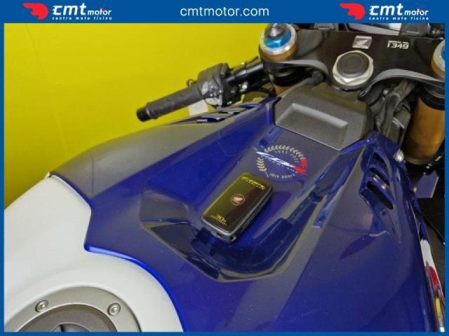 HONDA CBR 1000 RR usata 12