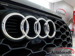 AUDI Q3 usata, con Sensori di parcheggio anteriori
