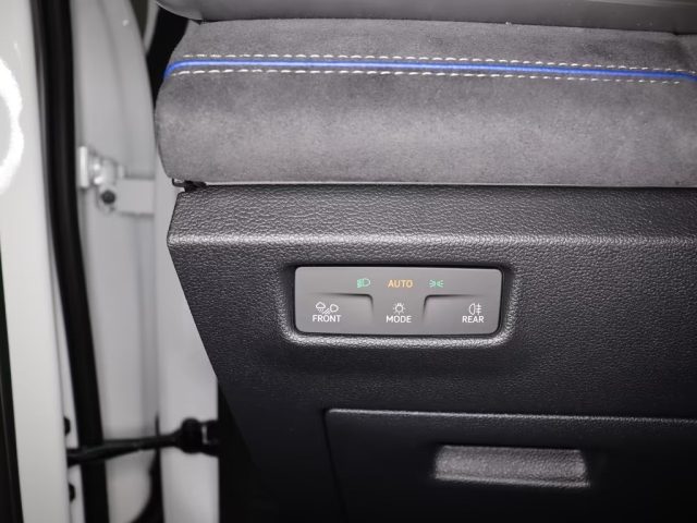 VOLKSWAGEN Tayron usata, con Leve al volante