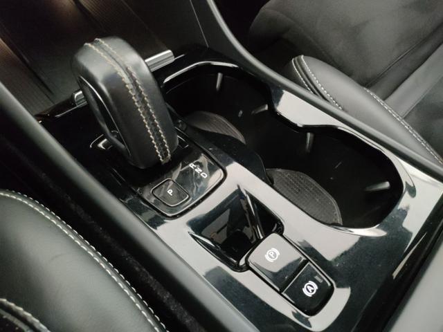 VOLVO XC40 usata, con Luci diurne LED