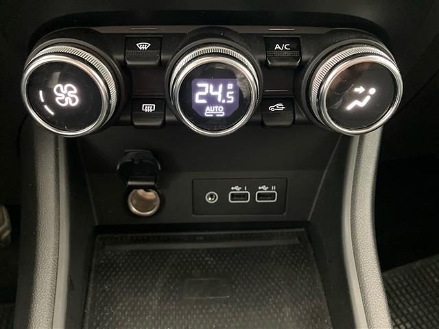 RENAULT Captur usata 23