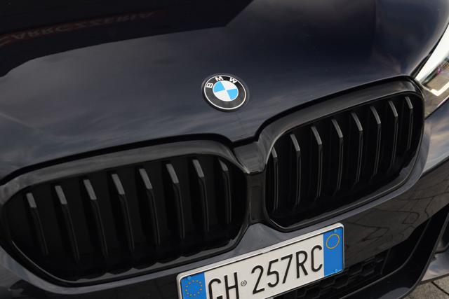 BMW 530 usata, con Fari LED