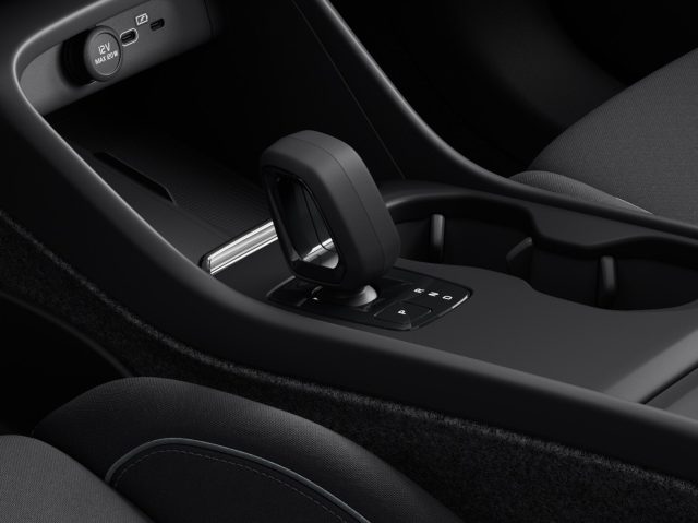 VOLVO EX40 usata, con Climatizzatore