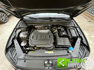 VOLKSWAGEN Passat Variant usata, con Fendinebbia