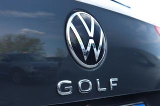 VOLKSWAGEN Golf Variant usata, con Luci diurne