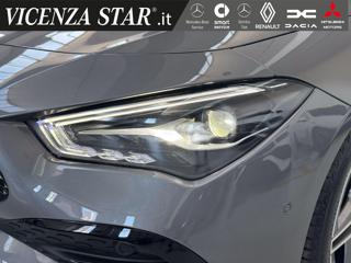 MERCEDES-BENZ CLA 200 usata, con Airbag