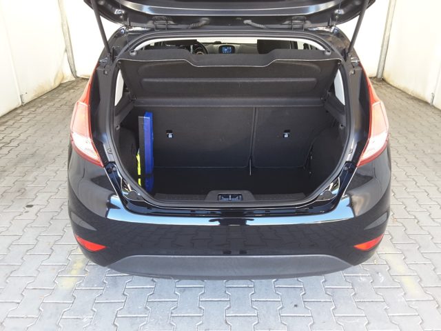 FORD Fiesta usata, con USB