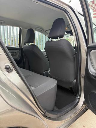 TOYOTA Yaris usata, con Bluetooth