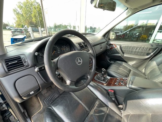 MERCEDES-BENZ ML 270 usata, con Fendinebbia