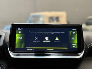 PEUGEOT 2008 usata, con Interni in pelle