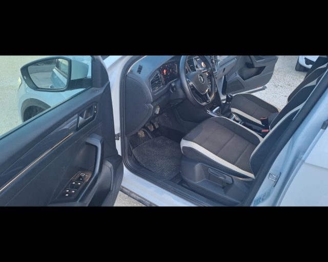 VOLKSWAGEN T-Roc usata 27