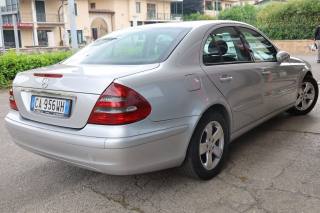 MERCEDES-BENZ E 220 usata 47
