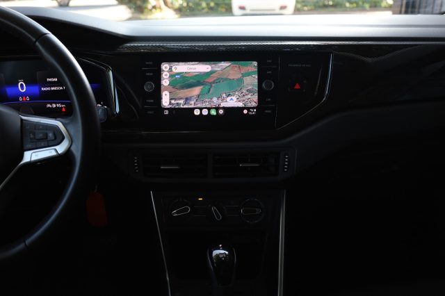 VOLKSWAGEN Taigo usata, con Luci diurne LED