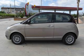 LANCIA Ypsilon usata, con Autoradio