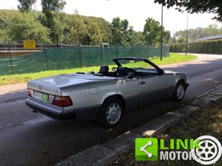 MERCEDES-BENZ 300 usata, con Regolazione elettrica sedili