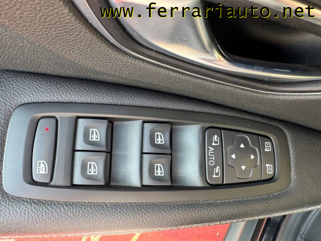 RENAULT Grand Scenic usata, con Servosterzo