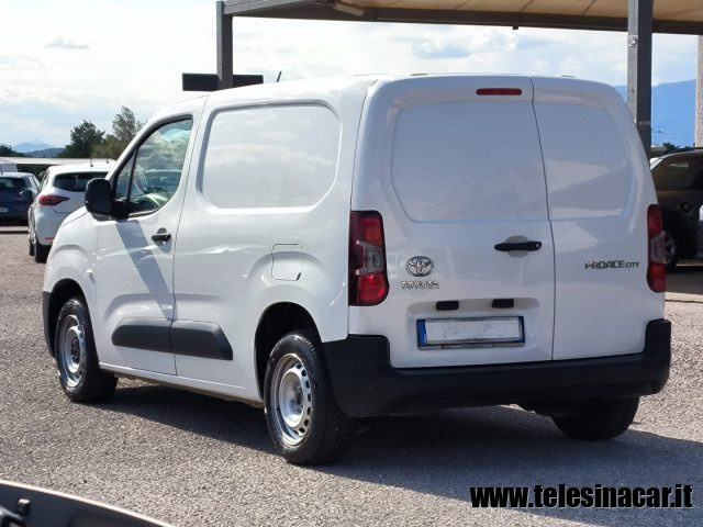 TOYOTA Proace City usata, con ESP