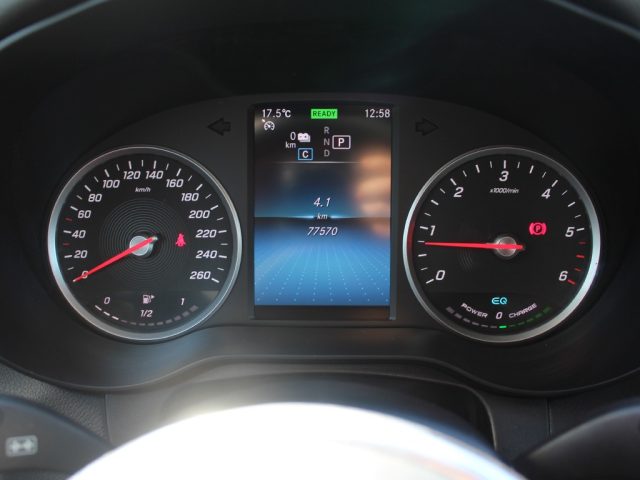MERCEDES-BENZ GLC 300 usata, con USB