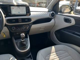 HYUNDAI i10 usata, con Frenata d