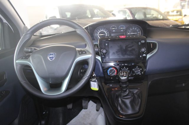 LANCIA Ypsilon usata, con Controllo trazione