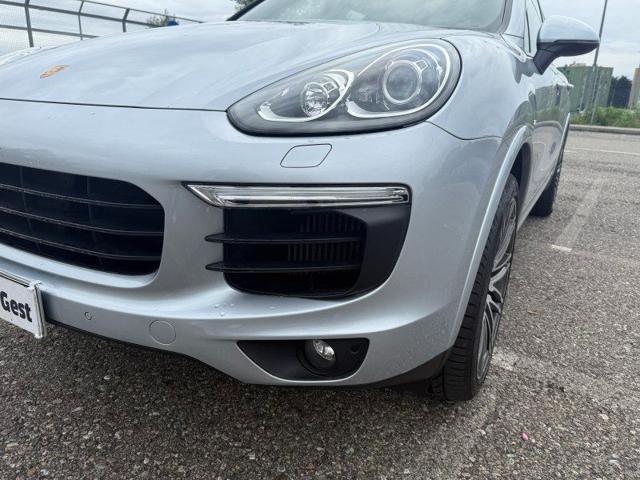 PORSCHE Cayenne usata, con Sedile posteriore sdoppiato