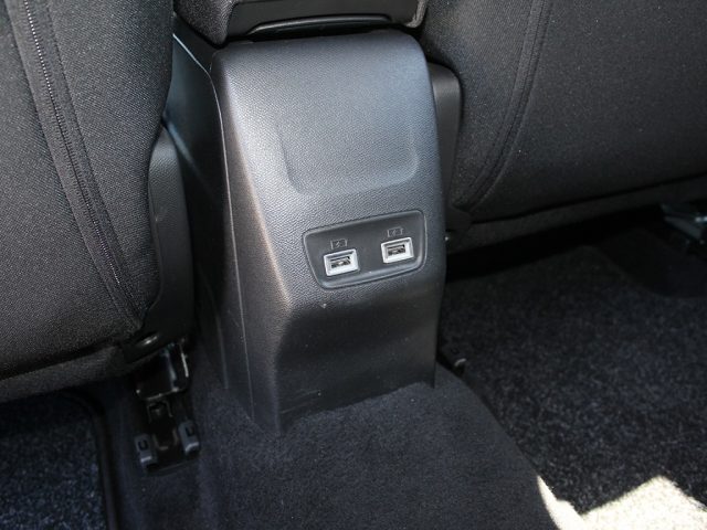 PEUGEOT 2008 usata, con Luci diurne