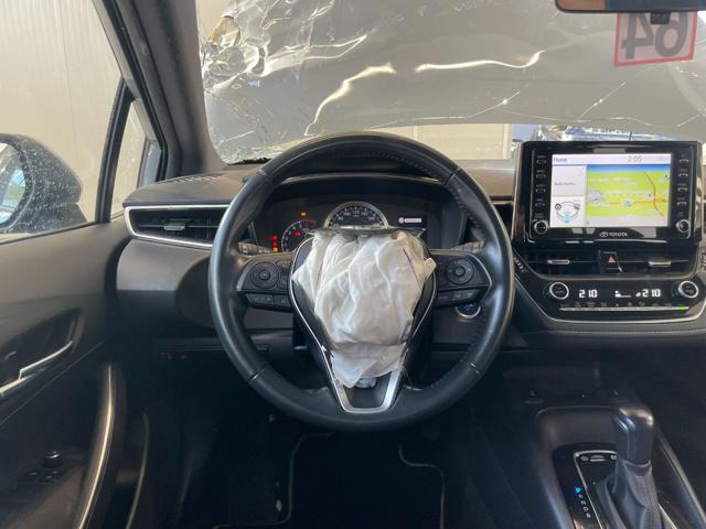 TOYOTA Corolla usata, con USB