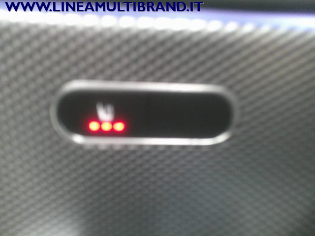 MERCEDES-BENZ A 180 usata, con Chiusura centralizzata