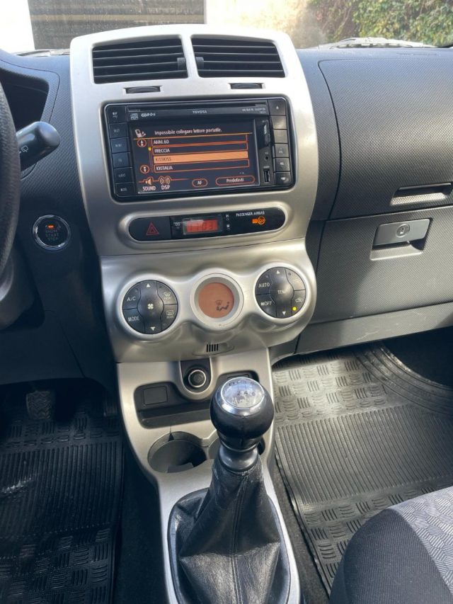 TOYOTA Urban Cruiser usata 13