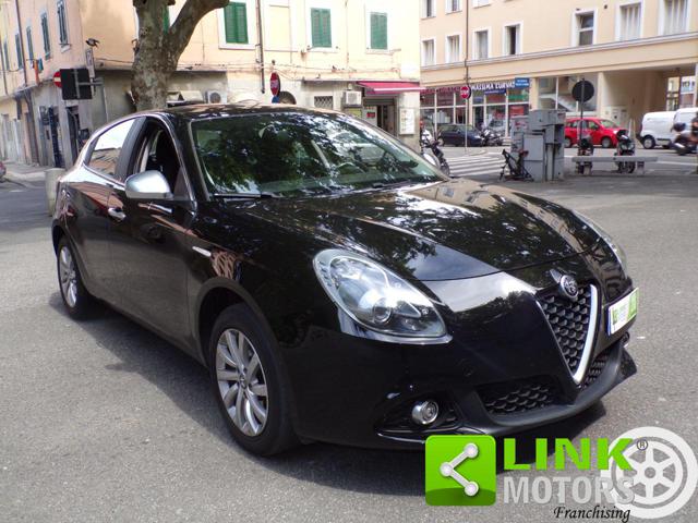 ALFA ROMEO Giulietta usata, con Autoradio
