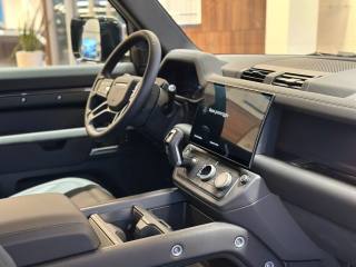 LAND ROVER Defender usata, con Autoradio