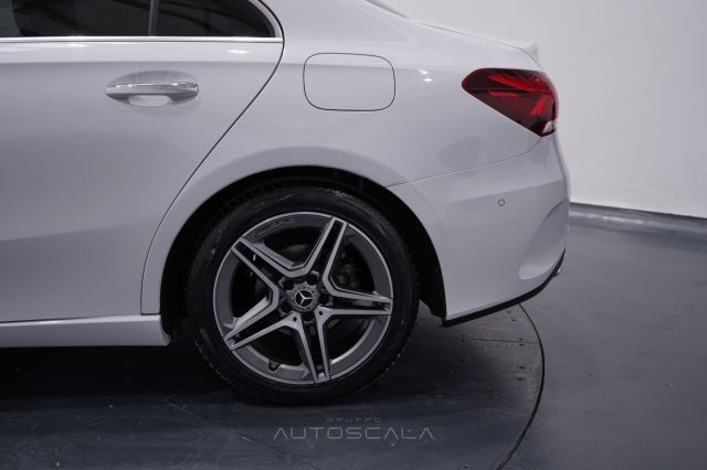 MERCEDES-BENZ A 180 usata, con Riconoscimento dei segnali stradali