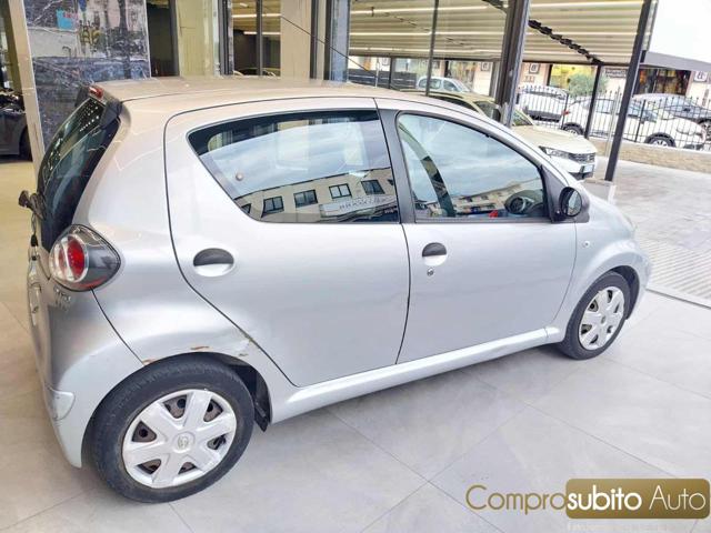TOYOTA Aygo usata, con Alzacristalli elettrici