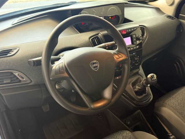 LANCIA Ypsilon usata, con ESP