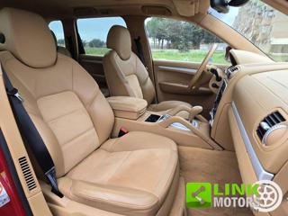 PORSCHE Cayenne usata, con Specchietti laterali elettrici