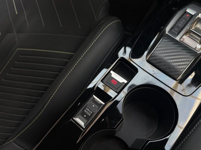 PEUGEOT 208 usata, con Touch screen