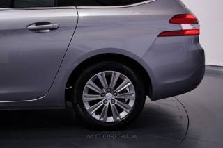 PEUGEOT 308 usata, con Airbag testa