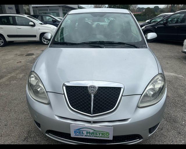 LANCIA Ypsilon usata, con Airbag