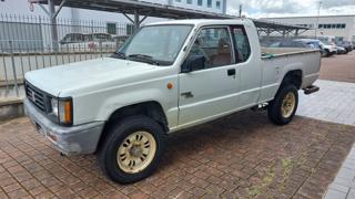 MITSUBISHI L200 2.5 TD 4WD Club Cab Pick-up