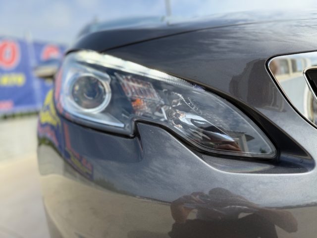 PEUGEOT 2008 usata, con Cruise Control
