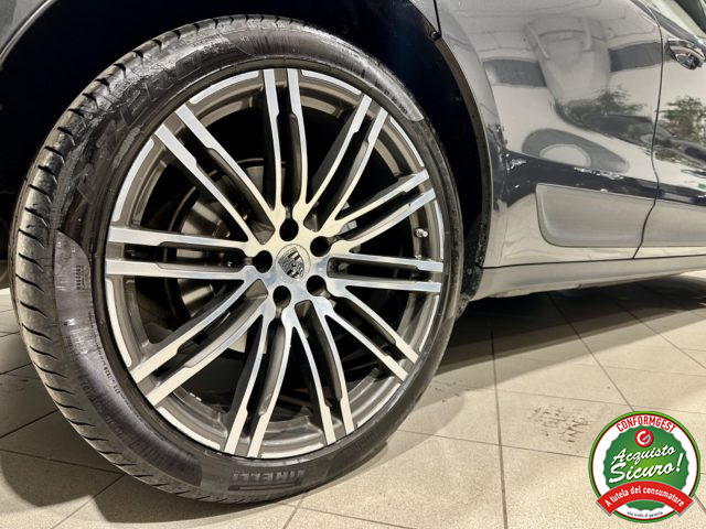 PORSCHE Macan usata, con Cerchi in lega
