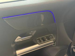 MERCEDES-BENZ GLA 200 usata, con Autoradio digitale