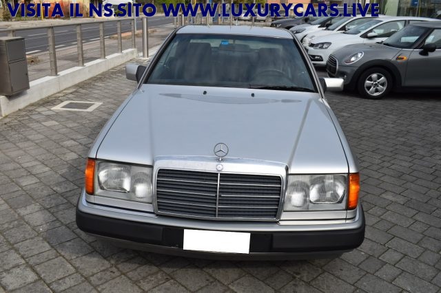 MERCEDES-BENZ CE 200 usata, con Airbag
