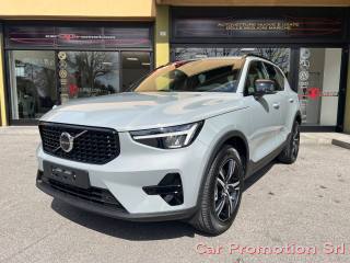 VOLVO XC40 B3 automatico Core Plus Dark