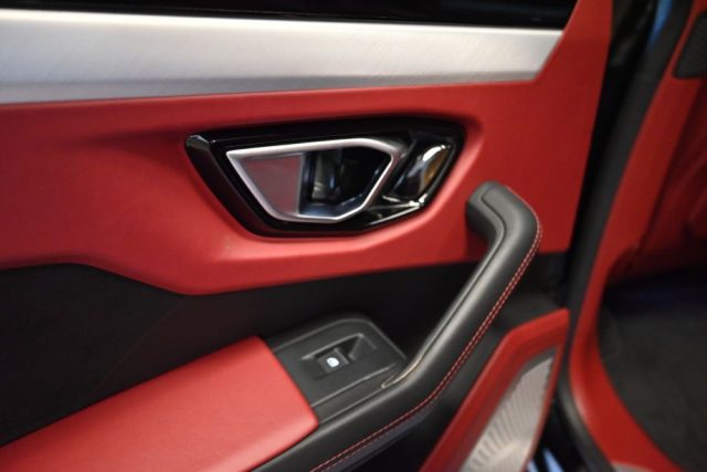 LAMBORGHINI Urus usata 161