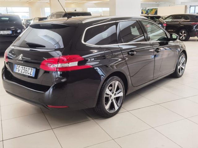 PEUGEOT 308 usata, con Airbag laterali